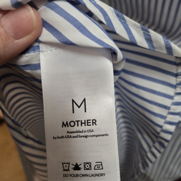 MOTHER “Don’t Lose Your Shirt” Button Down – Size M$40 (Original Price: $228) - Picture 9 of 11